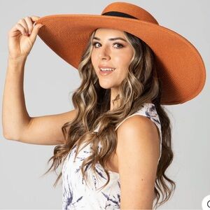 The Glam Floppy - Women's Large Brim Hat Orange color EUC